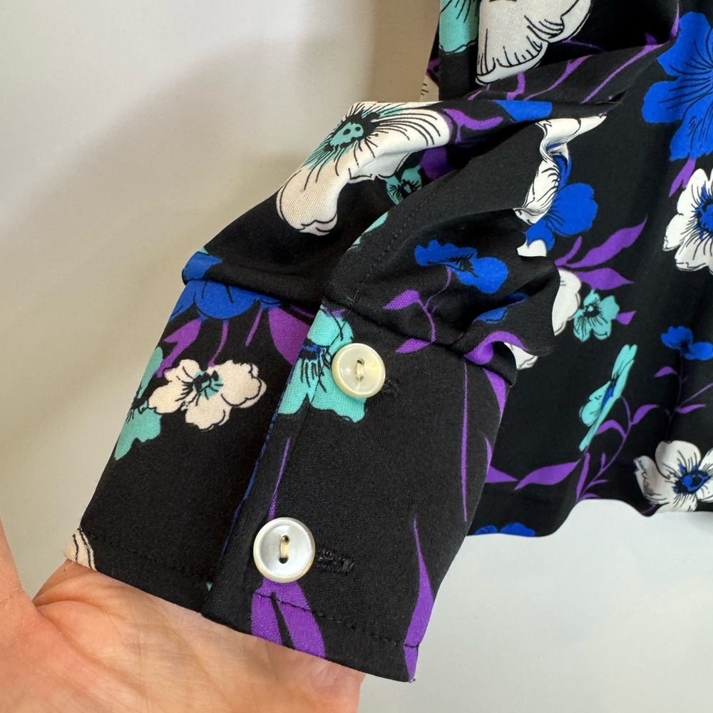 Vintage vibrant Floral Black Blue 70's dagger collar Shirt - Picture 5 of 9